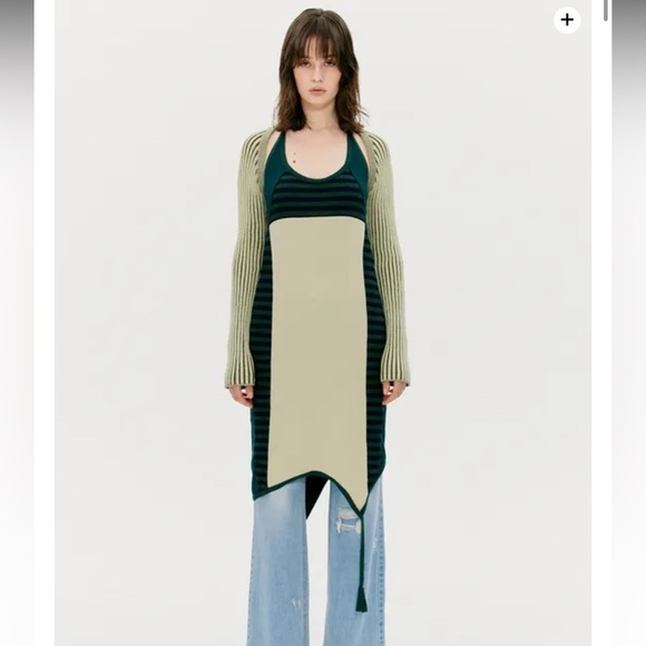 The open project Open Back Panel Halter Dress - Green - Picture 3 of 16